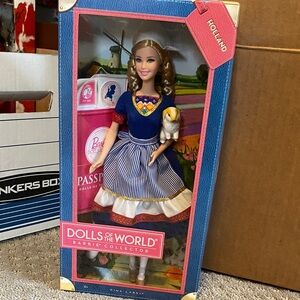 Barbie “Dolls Around The World” Holland
